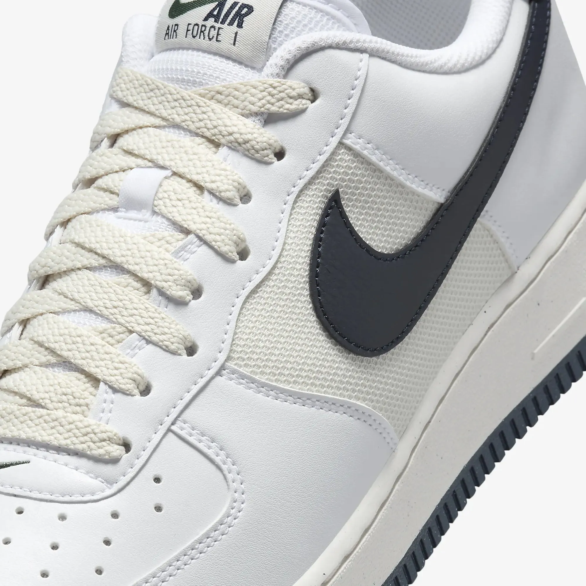 AIR FORCE 1 '07 'WHITE/OBSIDIAN-FIR-PHANTOM'