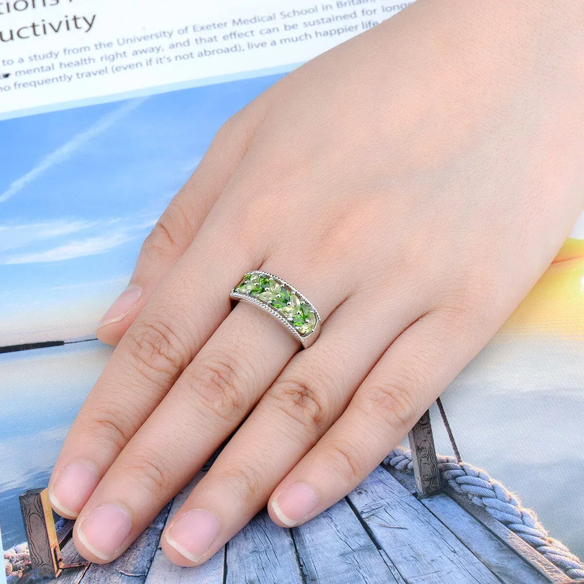 Leaves  Design Peridot 925 Sterling Silver Ring