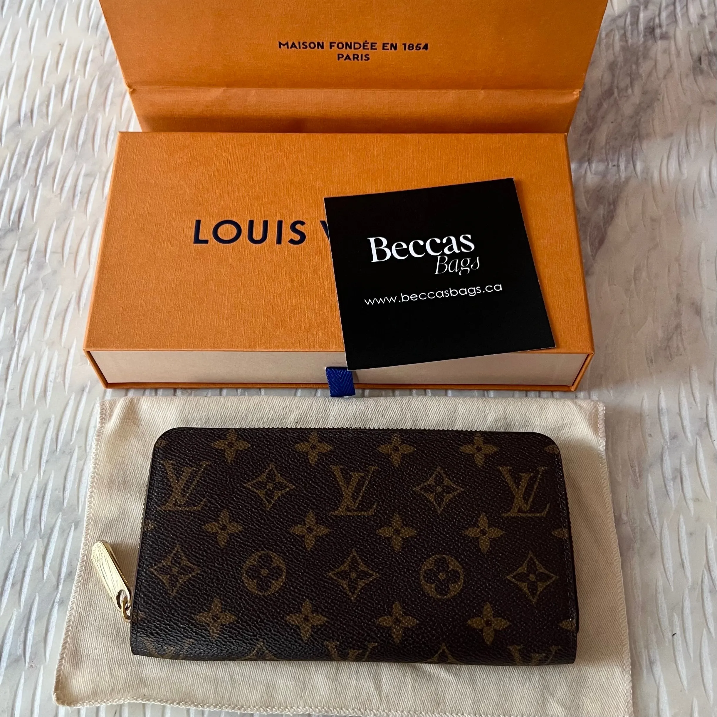 Louis Vuitton Zippy Wallet