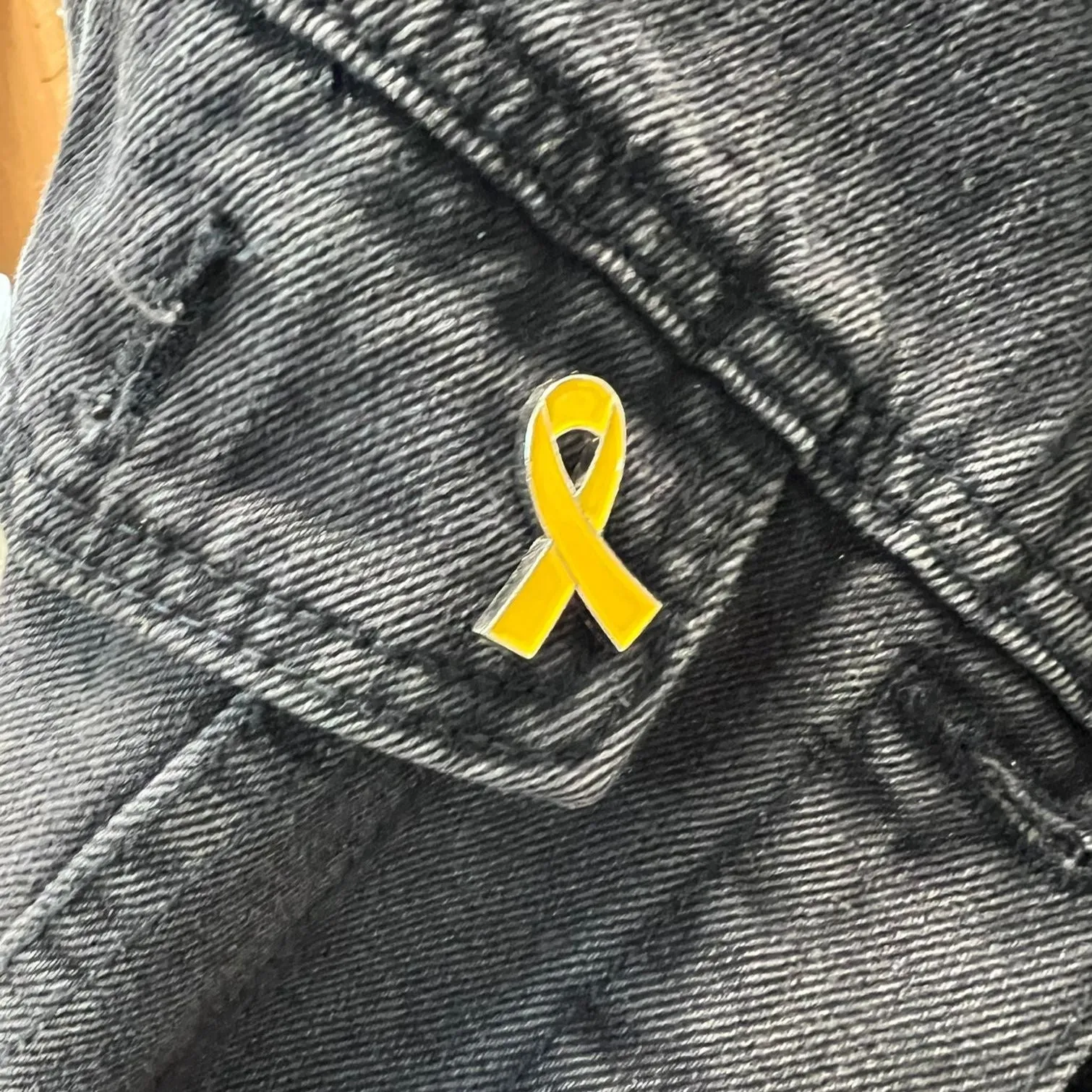 Yellow ribbon brooch to remind the kidnapped citizens from Israel in Gaza. Bring them Back.